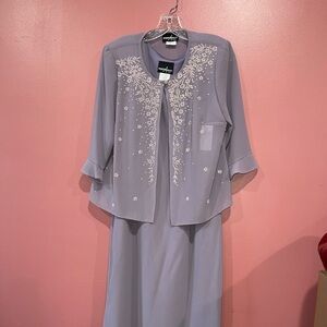 Positive Acttitude Petite Dress Size 8